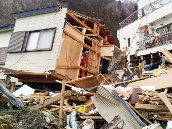 Powerful 7.1 Quake Forces Widespread Closures Across Kumamoto