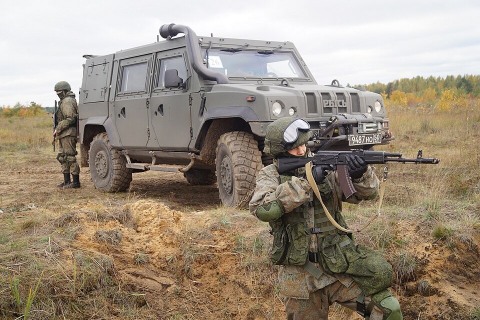 Ukraine Strikes Back as Russia’s Shelling Kills Dozens, Conflict Intensifies
