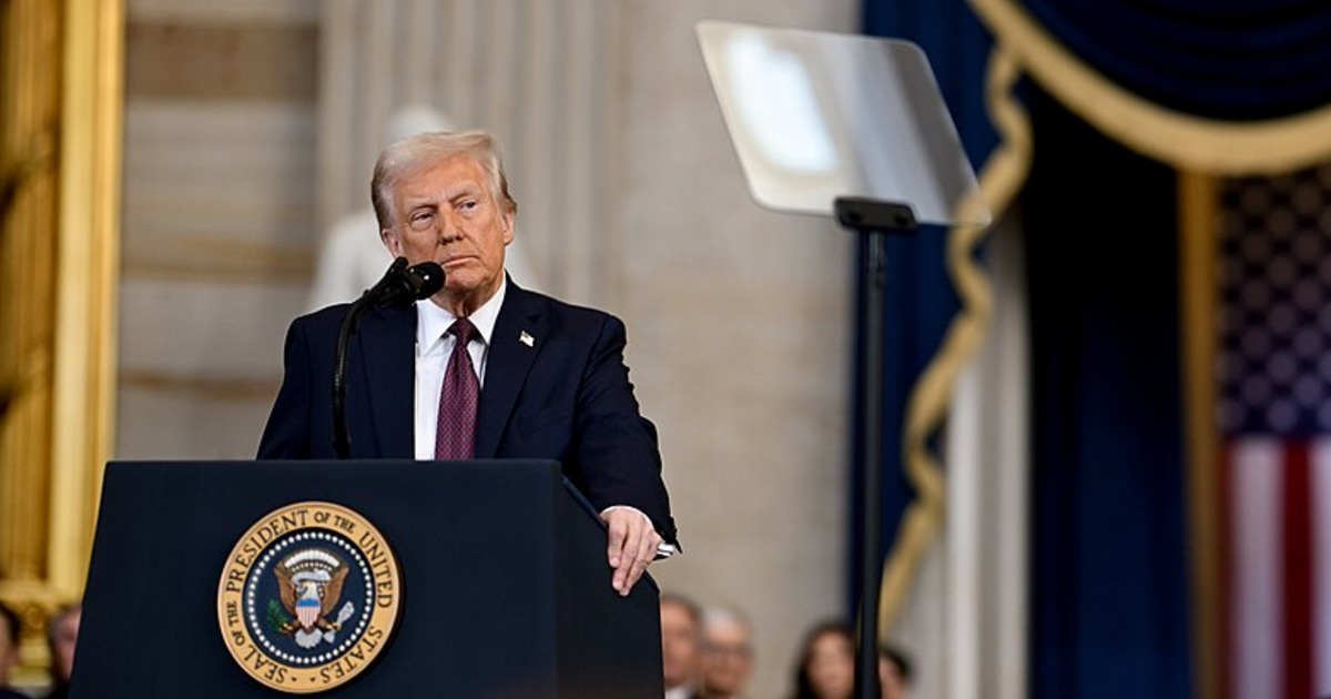 Debate Grows Over Executive Power as Critics Accuse Trump of Bypassing Congress
