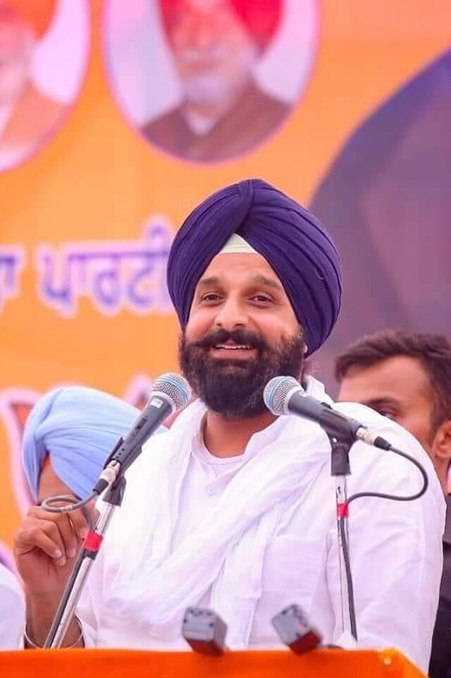 Majitha hints SAD-BJP alliance in Punjab