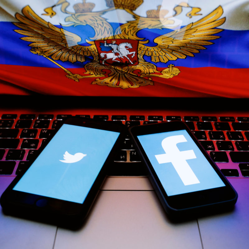 russia block facebook and twitter