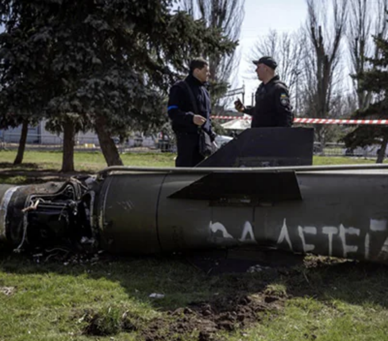 russian missiles attack ukrainian train station