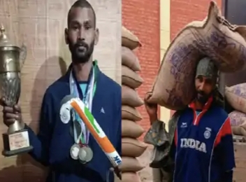 Former state-level Hockey player lifts sacks in Punjab to make a living