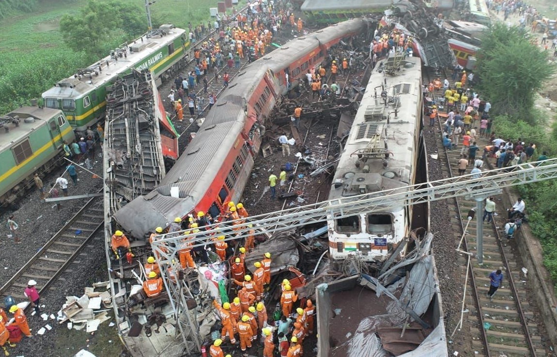 Odisha train accident: At least 288 passengers killed, over 900 injured; Railway Minister orders high-level probe